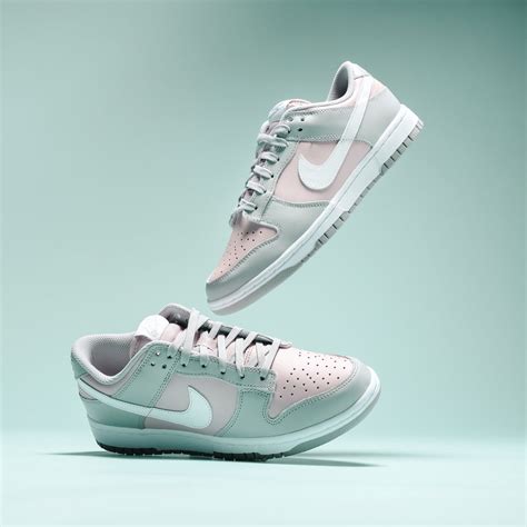 women's nike dunk low